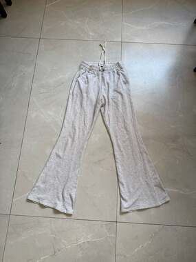 Abercrombie & Fitch Soft A&F Collection Flare Sweatpants in Heather Grey